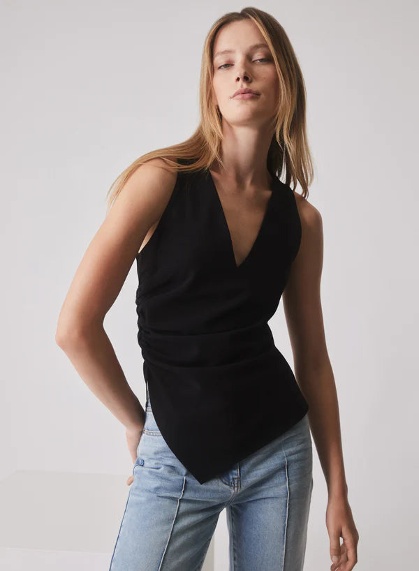 TOKEN TOP -BLACK High-Rise Ruffled Shorts