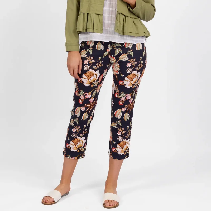 274LW Freya - Printed Slim Leg 7/8 Length Lightweight Pull On Side Button Paper Bag Shorts